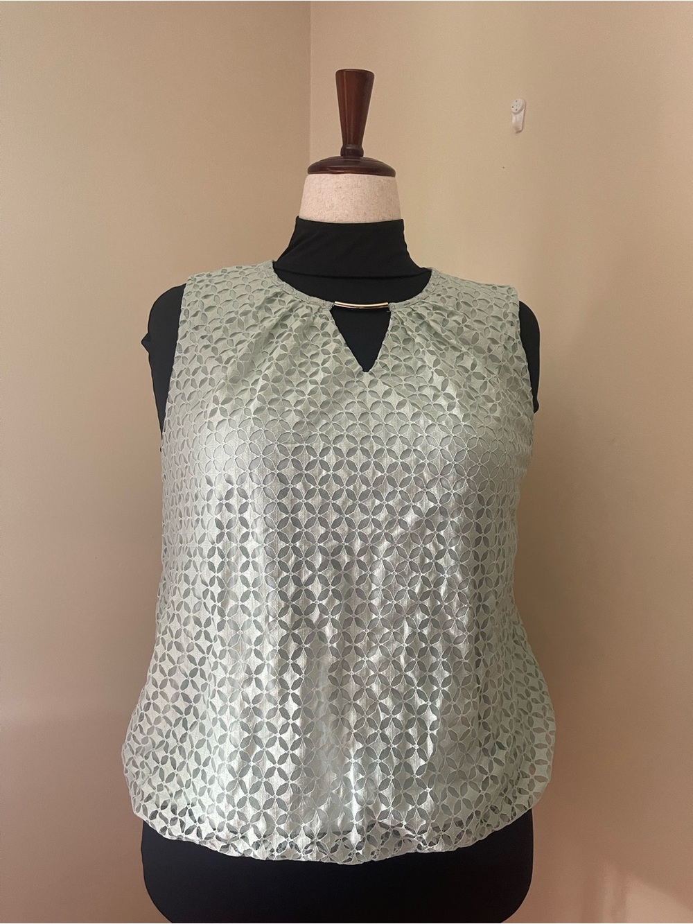 Liz Claireborne Sleeveless Mint Geo-Texture Blouse-L